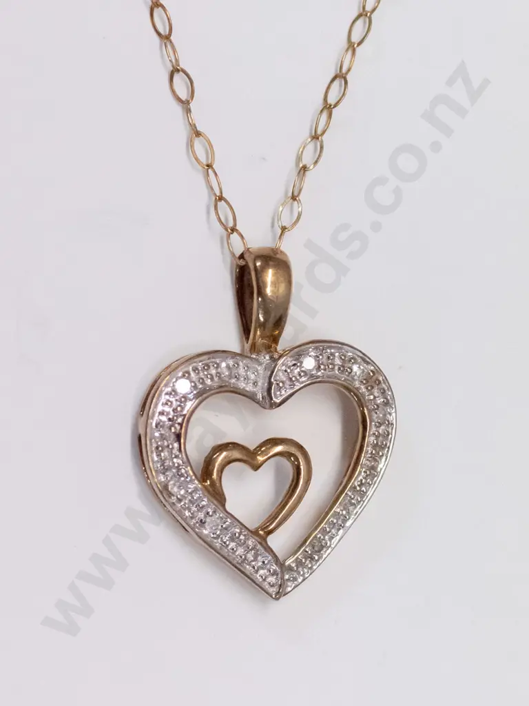 heart shaped necklace stamped 375 Image 1++