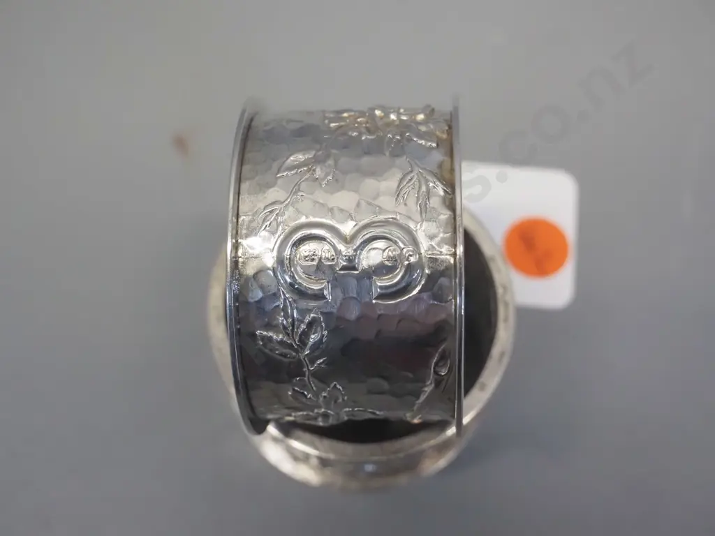 4 vintage sterling silver napkin rings - 2 ornate ones are hallmarked, others marked "Silver" Image 1++