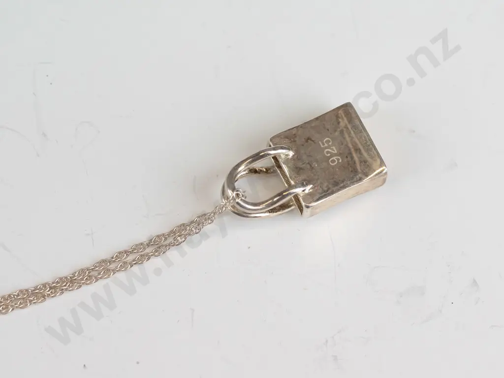 silver necklace stamped 925 Image 1++