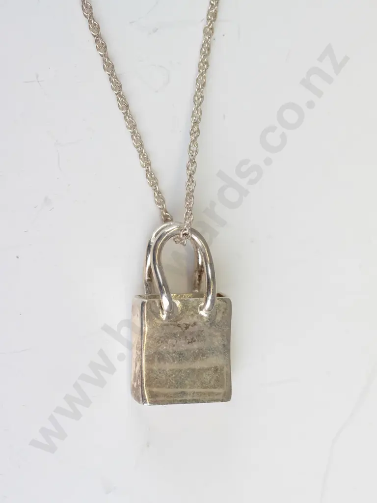 silver necklace stamped 925 Image 1++
