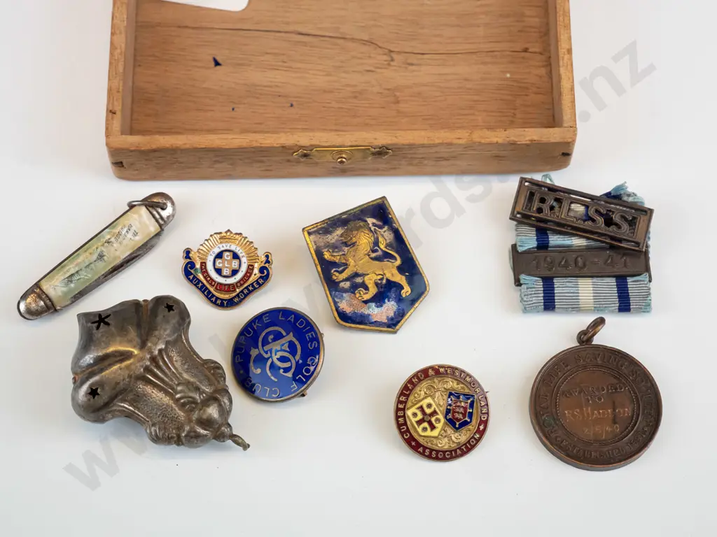 various badges - go;f, girls brigade, life saving, Cumberland Westmorland etc, bell & small pocket knife Image 1++