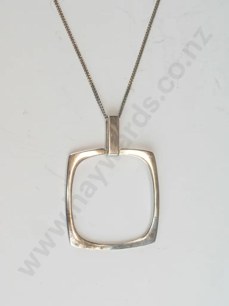 silver necklace stamped 925 Image 1++