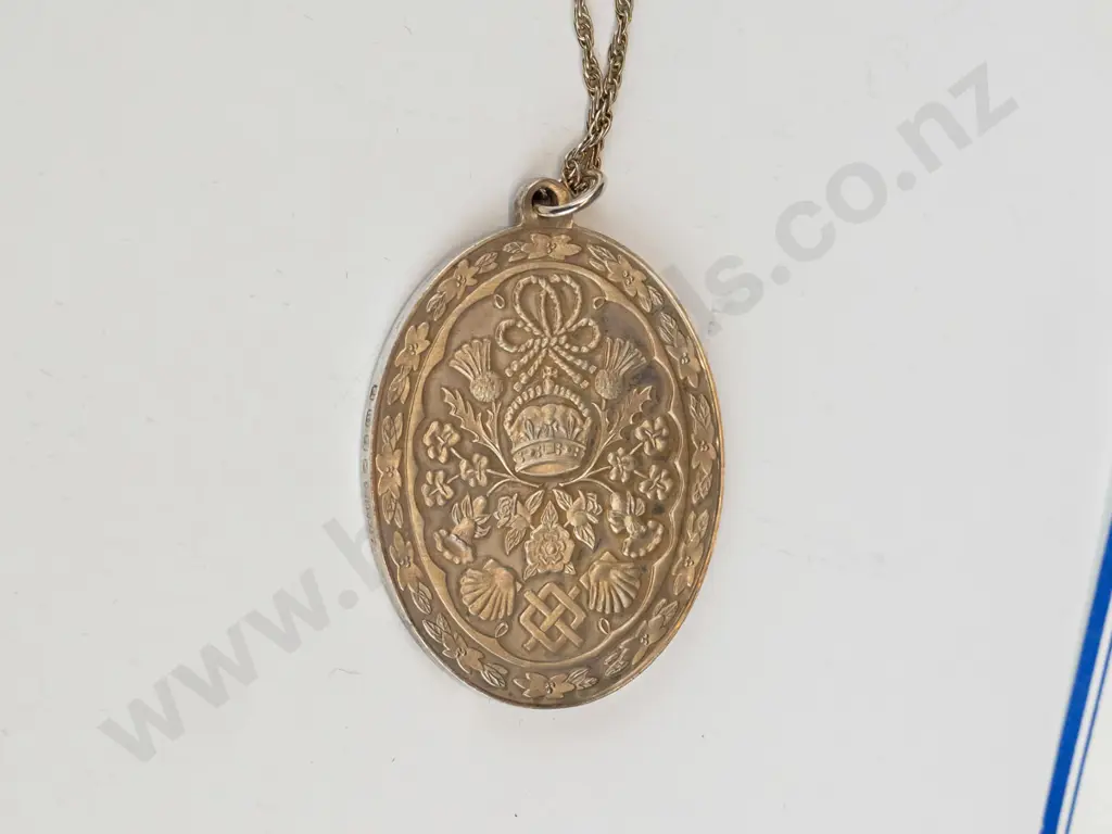 royal wedding silver pendant 'Prince Charles & Lady Diana' stamped sterling Image 1++