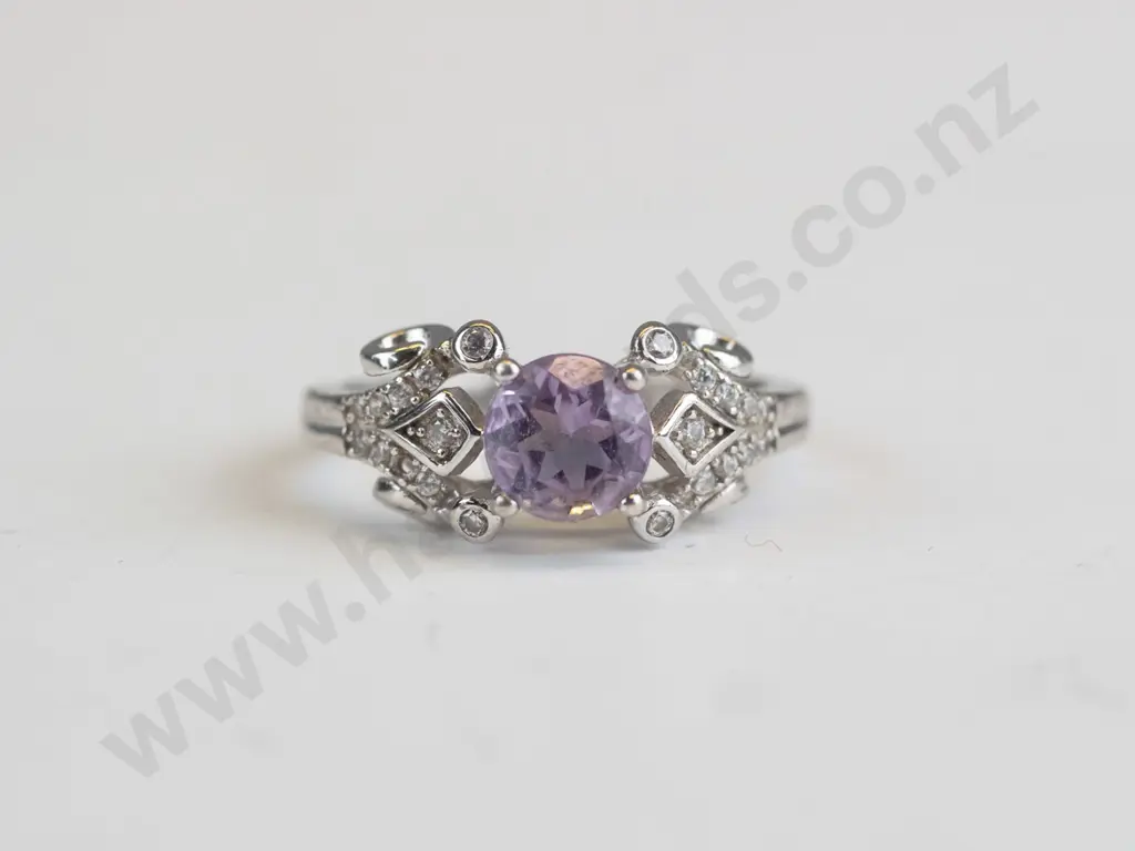 silver amehtyst ring stamped S925 Image 1++