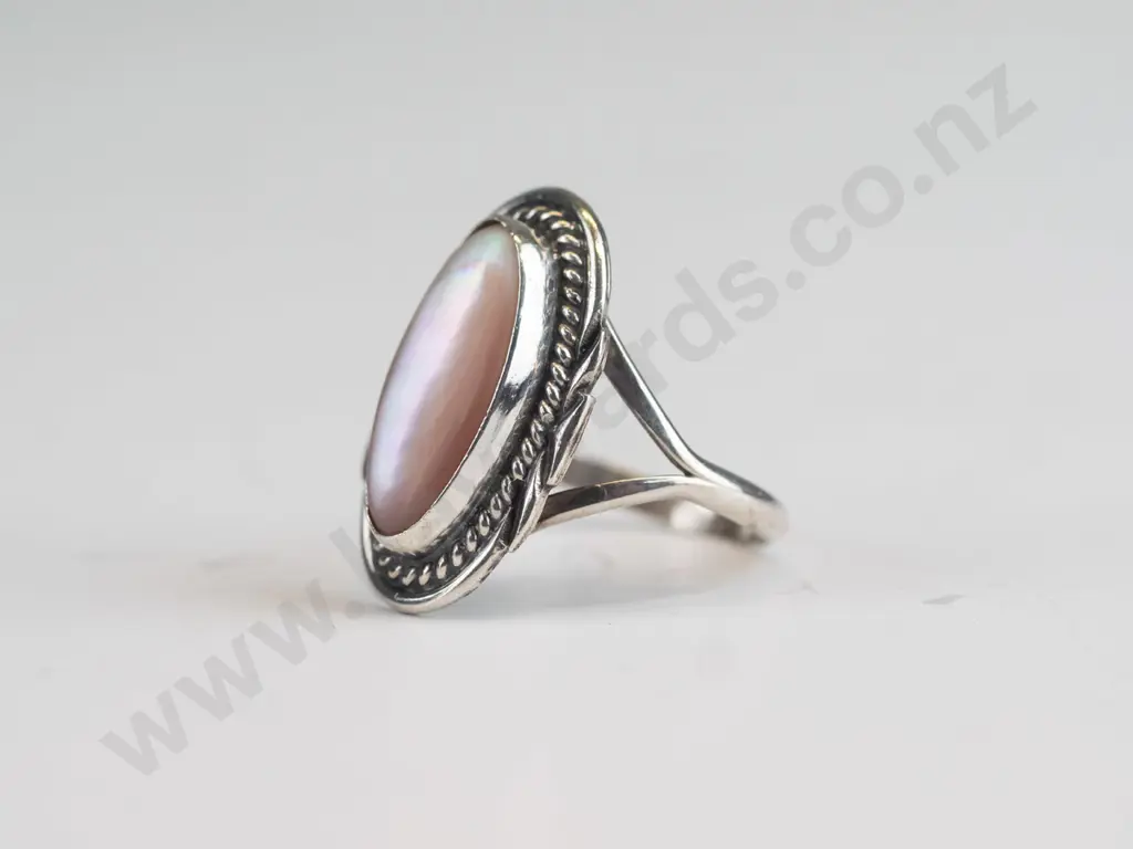 pink stone ring no mark Image 1++