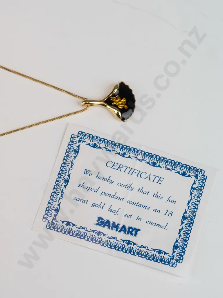 enamel necklace no mark Image 1++