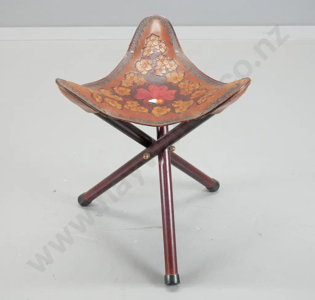 triangular collapsible tripod stool with floral motif tooled leather seat H-480 W-390 Image 1++