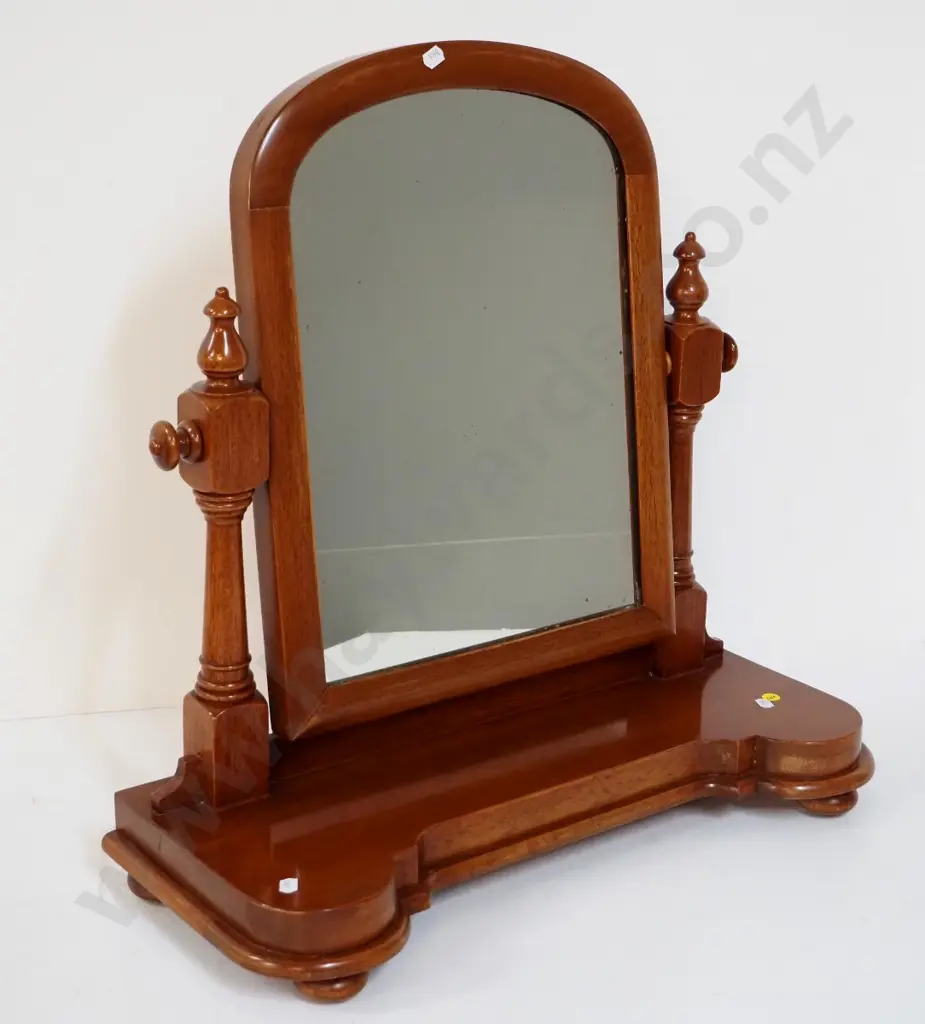 traditional style dressing table mirror w/ bun feet and turned mirror supports H-570 W-550 D-240 Image 1++
