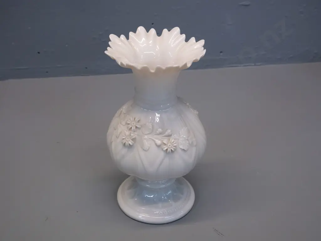 Belleek green mark ornate floral relief pattern jug H-200 D-110 Image 1++