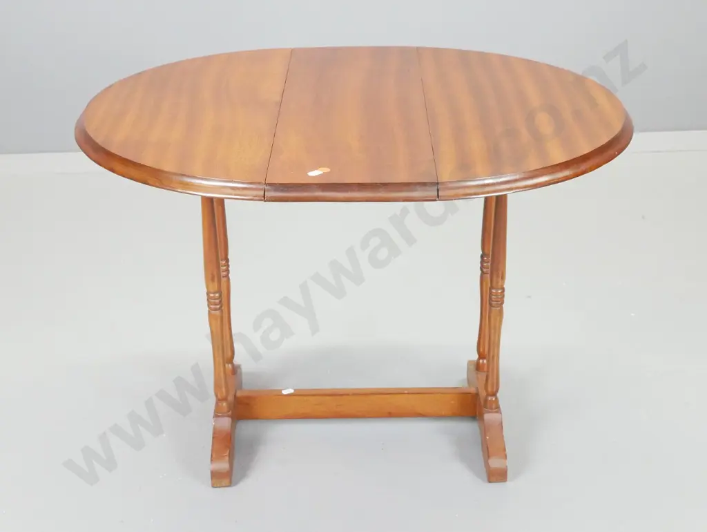 mahogany drop-side oval occasional table with stretcher base and swivel top H-520 L-720 W-610 Image 1++