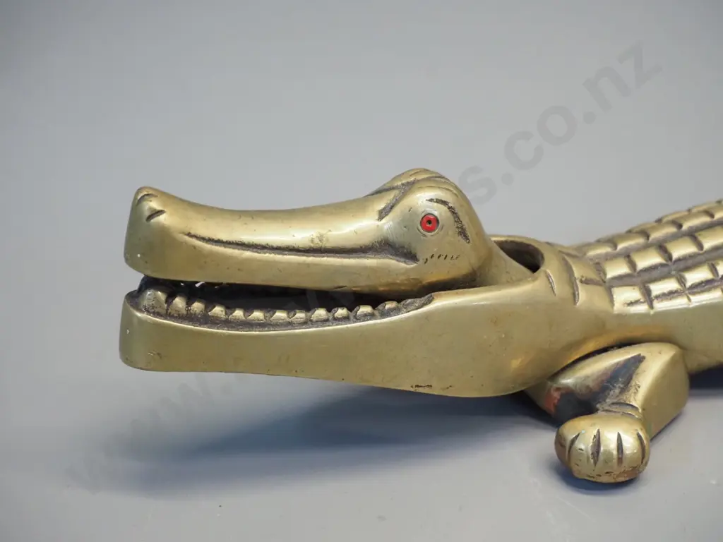 brass crocodile nutcracker with red enamelled eyes L-360 Image 1++