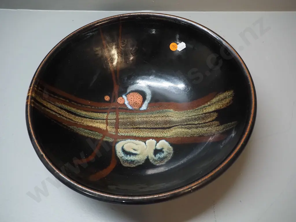 Brian Gartside New Zealand studio pottery bowl H-110 D-340 Image 1++