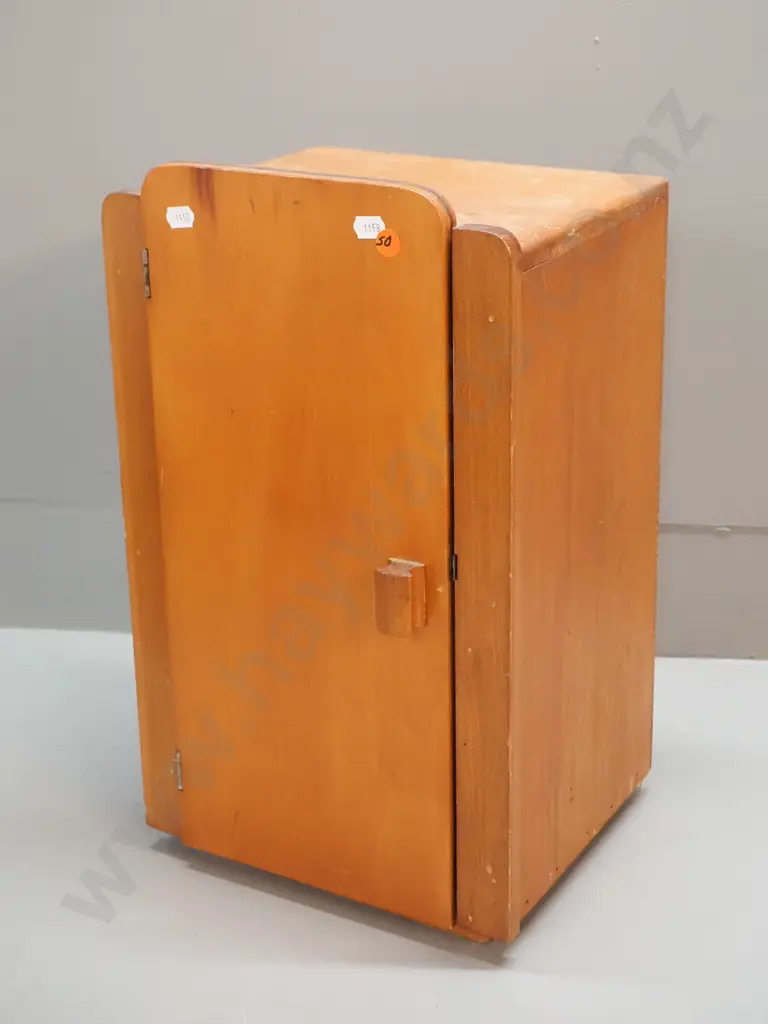 home-made deco style doll's wardrobe H-440 W-250 D-220 Image 1++