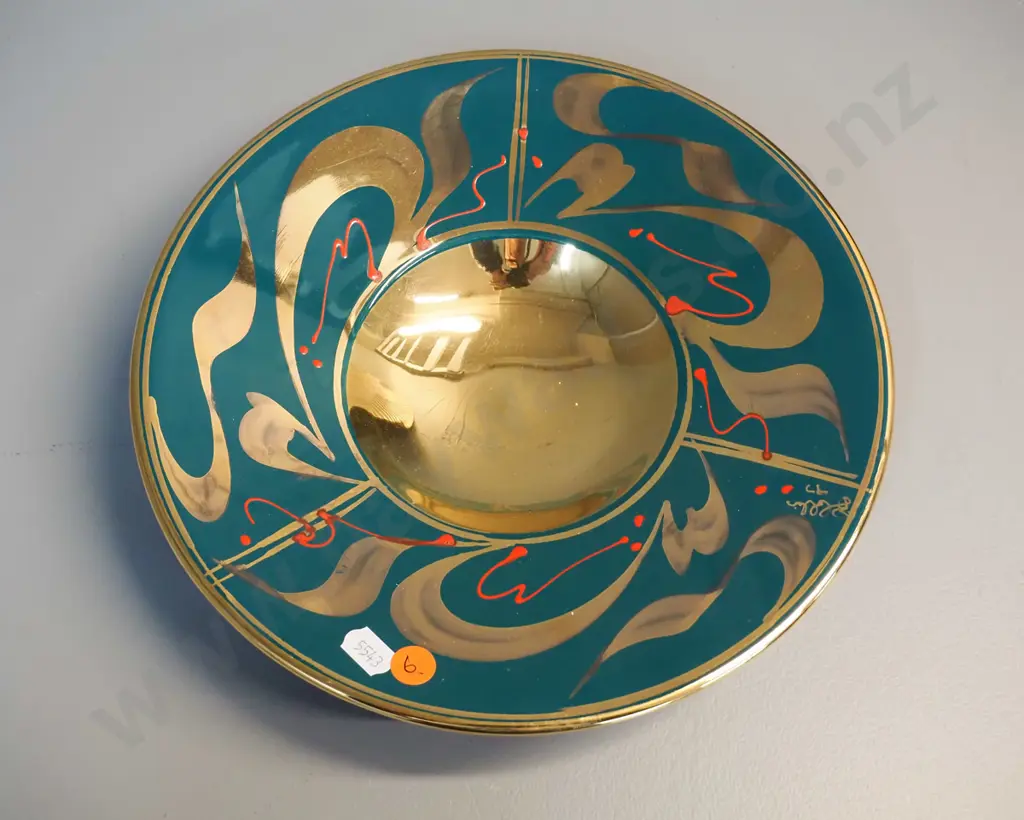 Peter Collis studio pottery / porcelain bowl with gilt decoration, signed and dated 1997. D-260 Image 1++