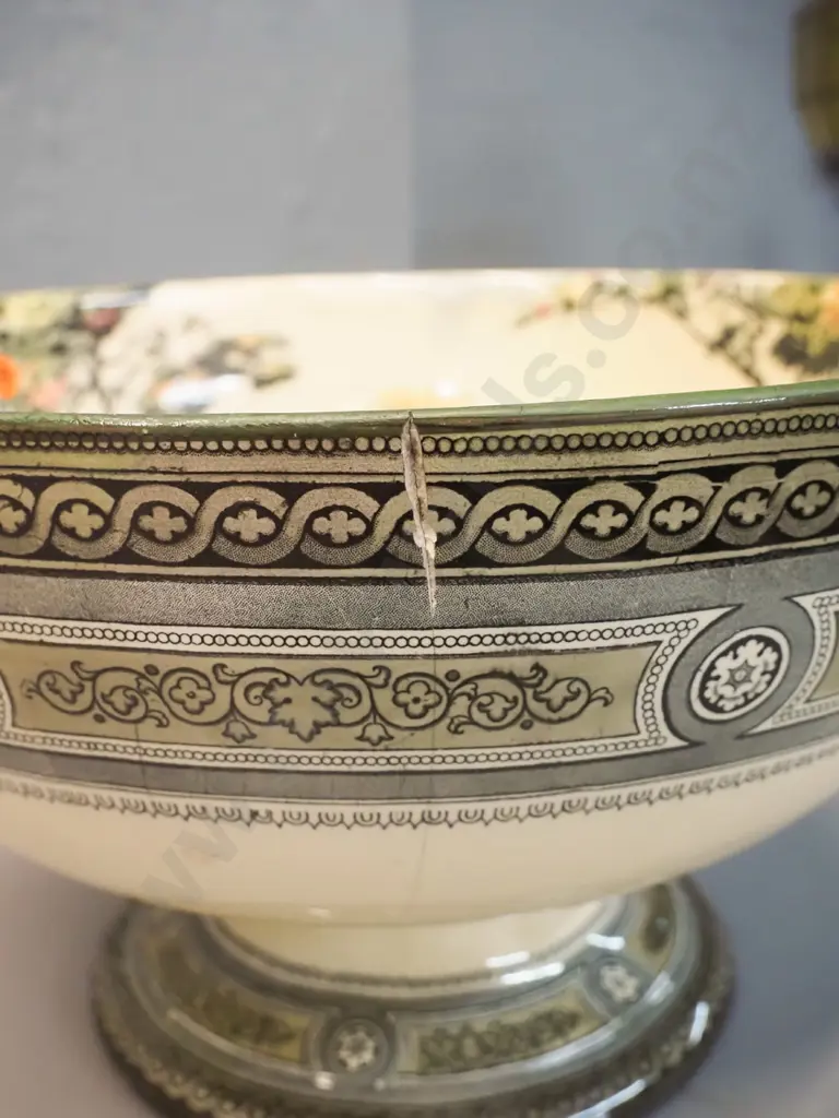 Royal Doulton "Gleaners" very large  footed bowl - has chip and crack H-210 D-355 Image 1++