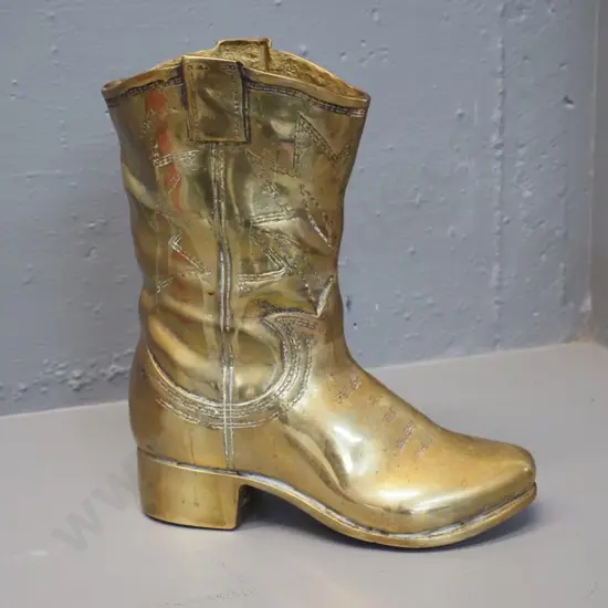 heavy cast brass boot H-250 W-230