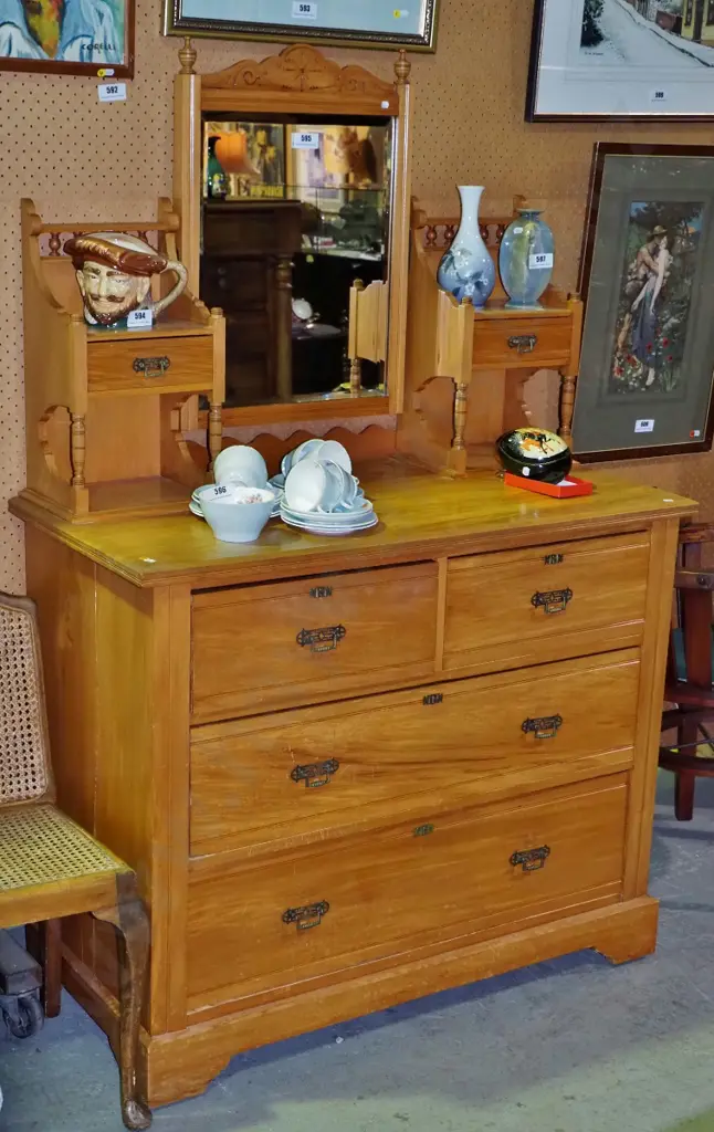 vintage rimu dressing table with bevelled mirror, 2 jewellery drawers and 4 lower drawers with original drop handles, Image 1++