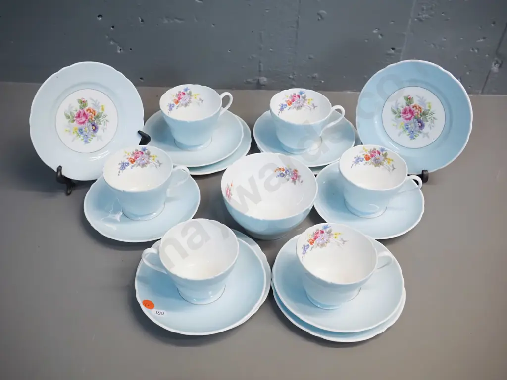 part Shelley floral tea set - 6 trios and a sugar bowl, no jug Image 1++