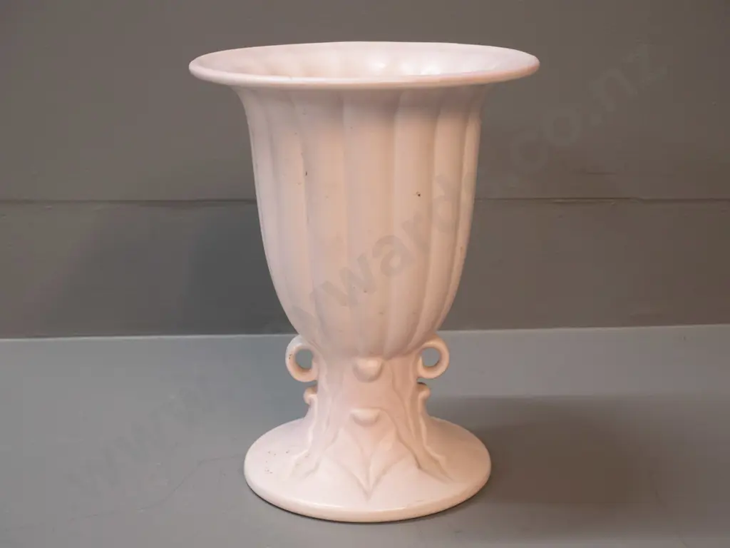 retro Beswick urn shaped vase in soft pink glaze - stamped 1193. H-230 W-180 Image 1++