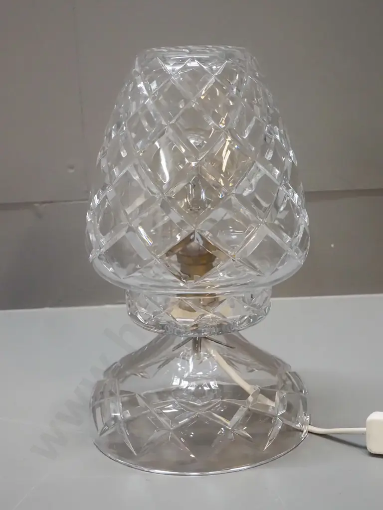 cut crystal 2-piece table lamp H-270 D-160 Image 1++