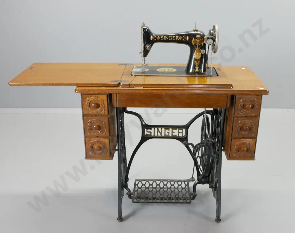 vintage oak cased Singer treadle sewing machine - 6 drawer cabinet on cast iron base, box of accessories H780 W880 D410 Image 1++