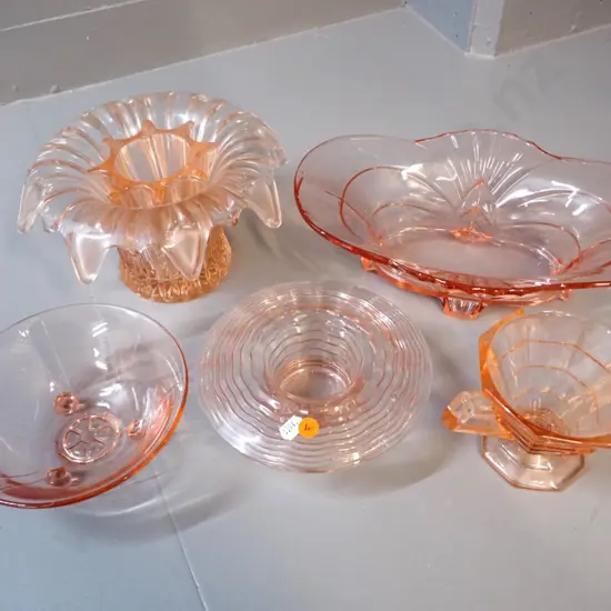 5 pieces of moulded pink depression glass - 2 vases, oval deco bowl, sugar bowl, etc. - larger vase w.frog is H140 D250