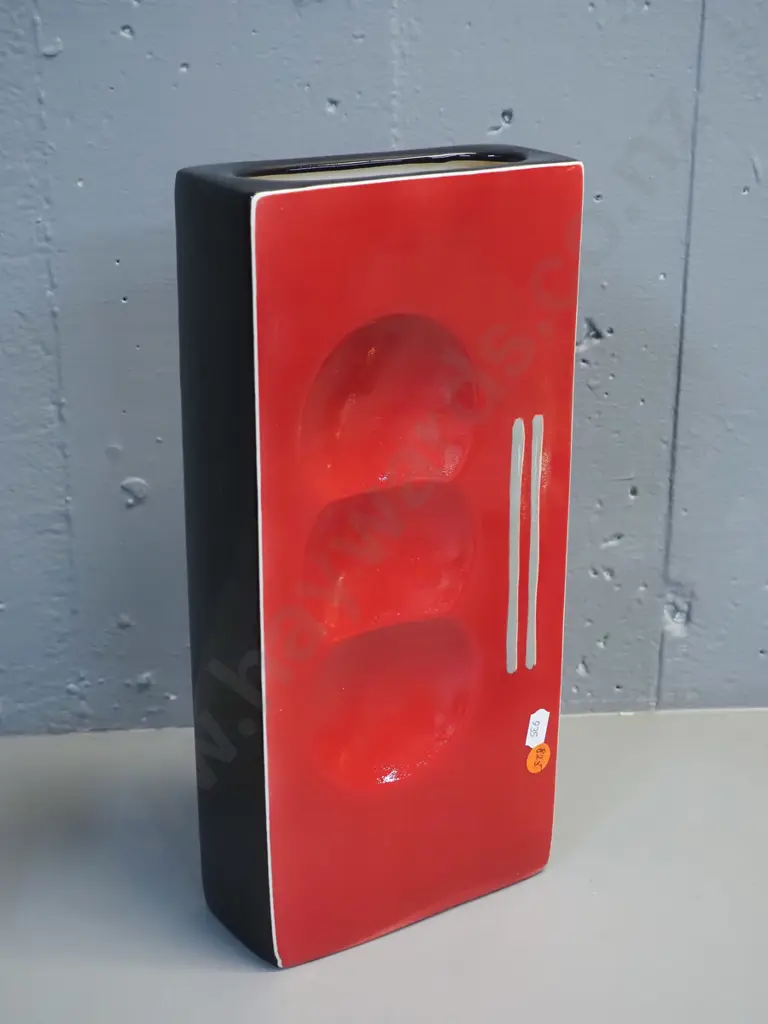 Brendan Adams NZ studio pottery slab vase H-315 W-145 Image 1++