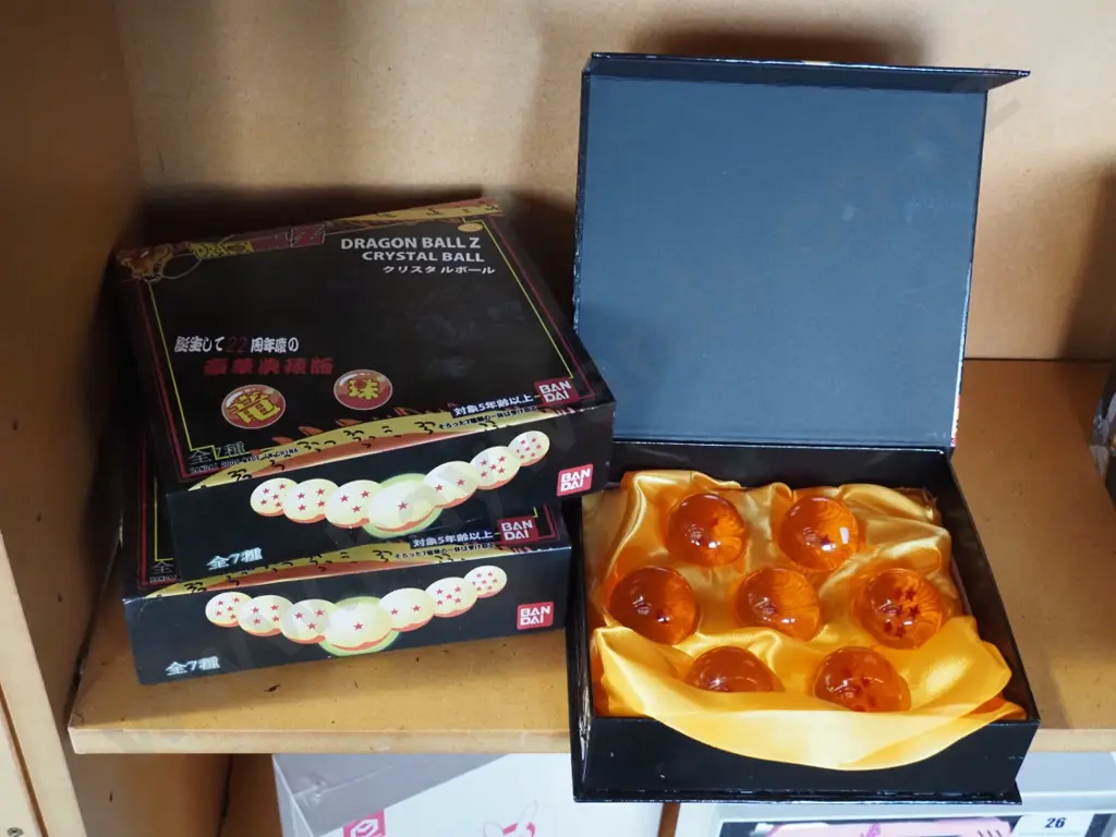 3 boxes Dragon Ball Z crystal balls Image 1++