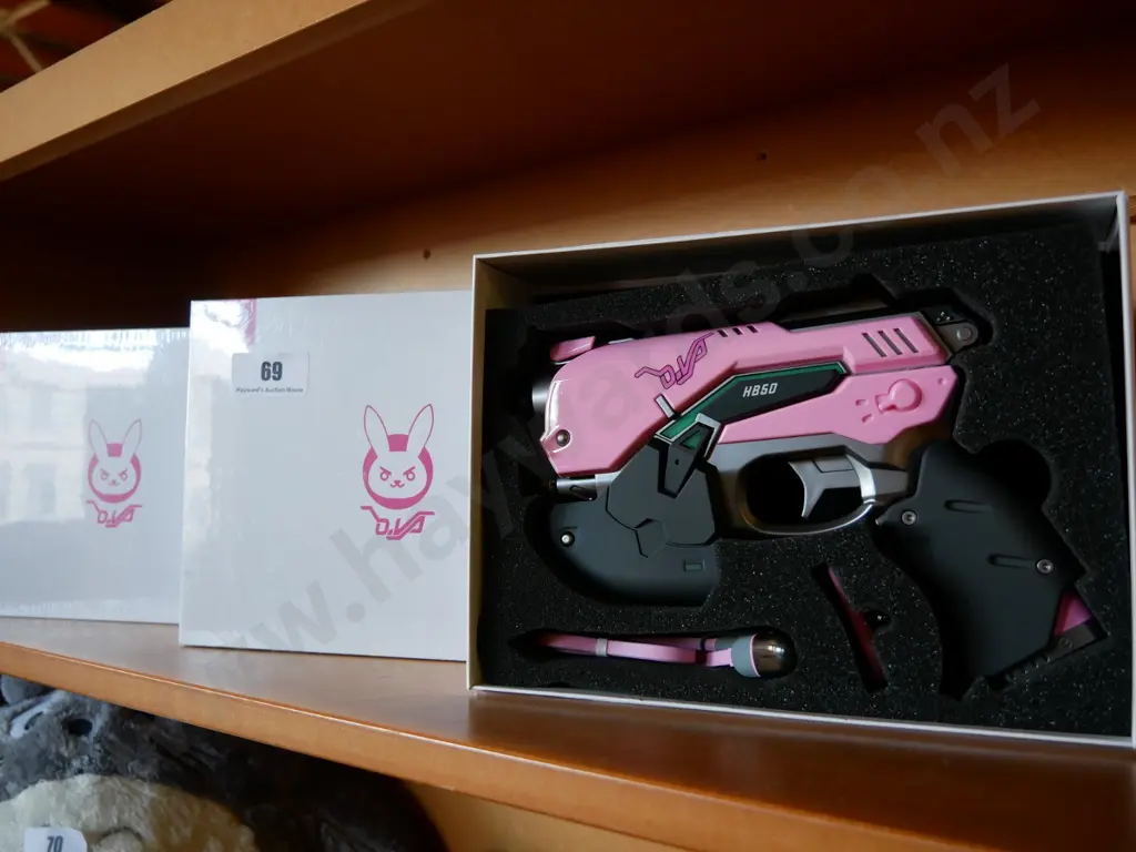 3 x Overwatch pink DVA power bank light guns Image 1++