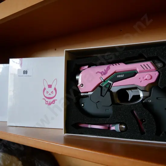 3 x Overwatch pink DVA power bank light guns