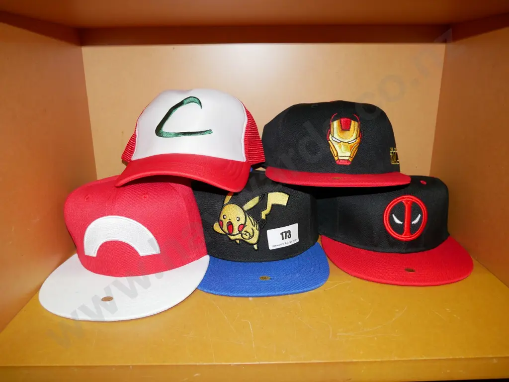 5 assorted caps Image 1++