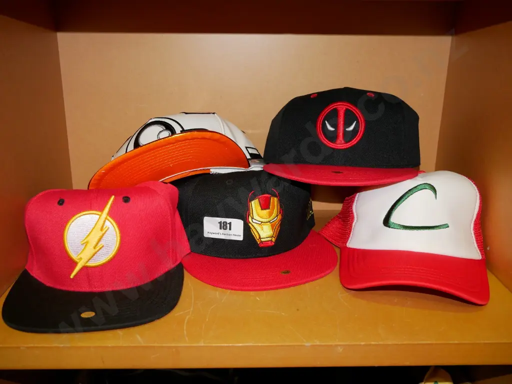 5 assorted caps Image 1++