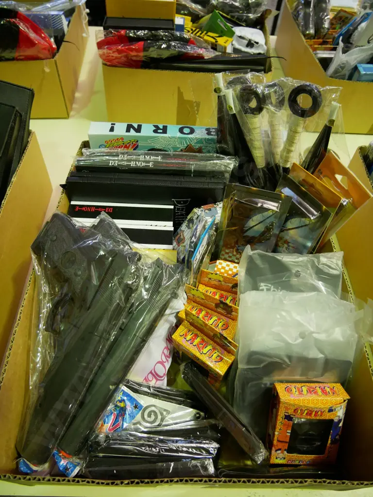 lucky dip box of assorted fantasy colllectables and toys Image 1++