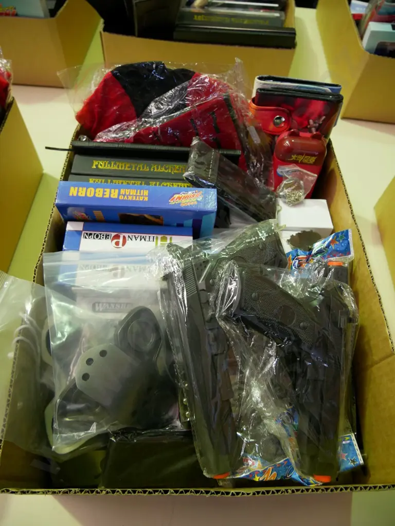 lucky dip box of assorted fantasy colllectables and toys Image 1++