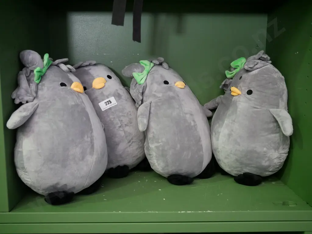 4 x Kotari Minami soft toys Image 1++