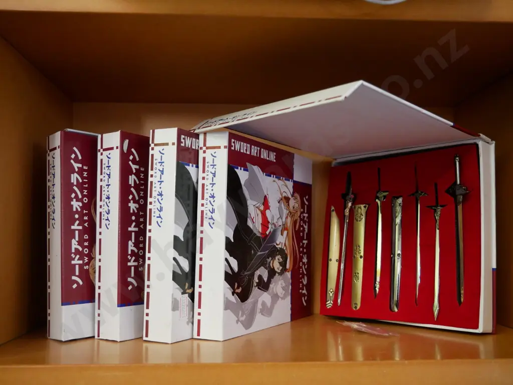 5 boxes Sword  Art Online miniature swords Image 1++