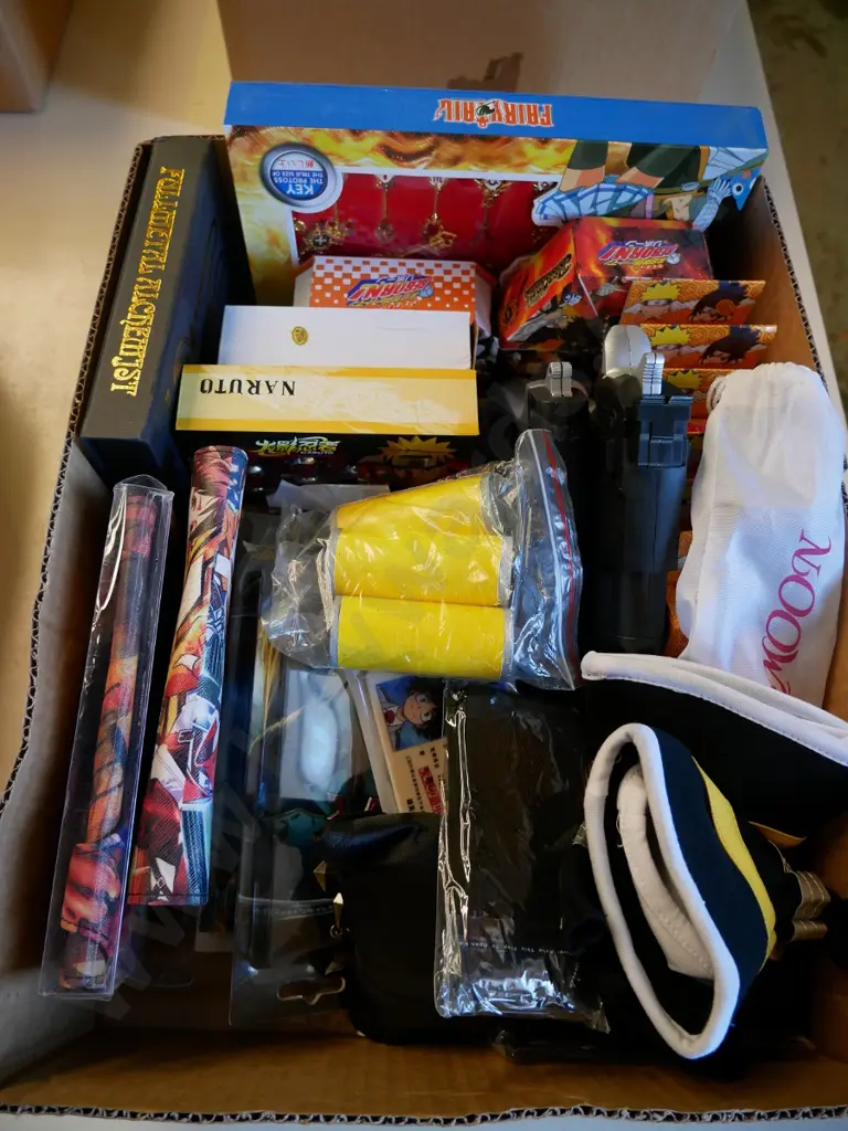 lucky dip box of assorted fantasy colllectables and toys Image 1++