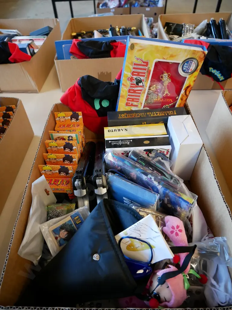 lucky dip box of assorted fantasy colllectables and toys Image 1++