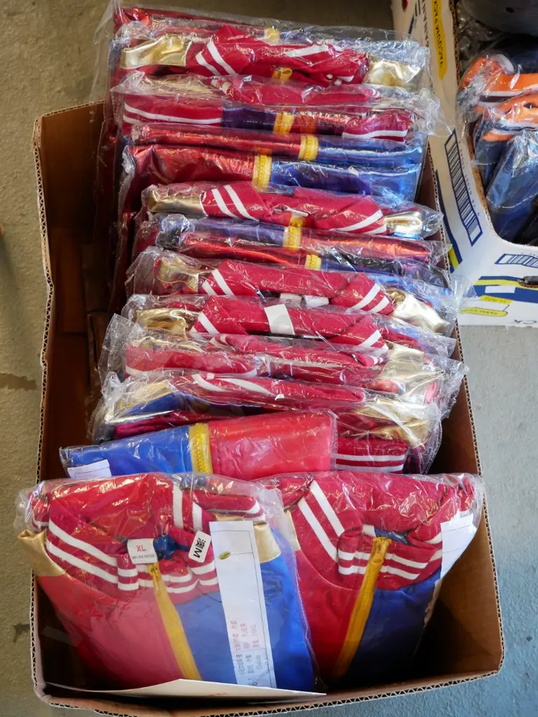 box of Harley Quinn costumes Image 1++