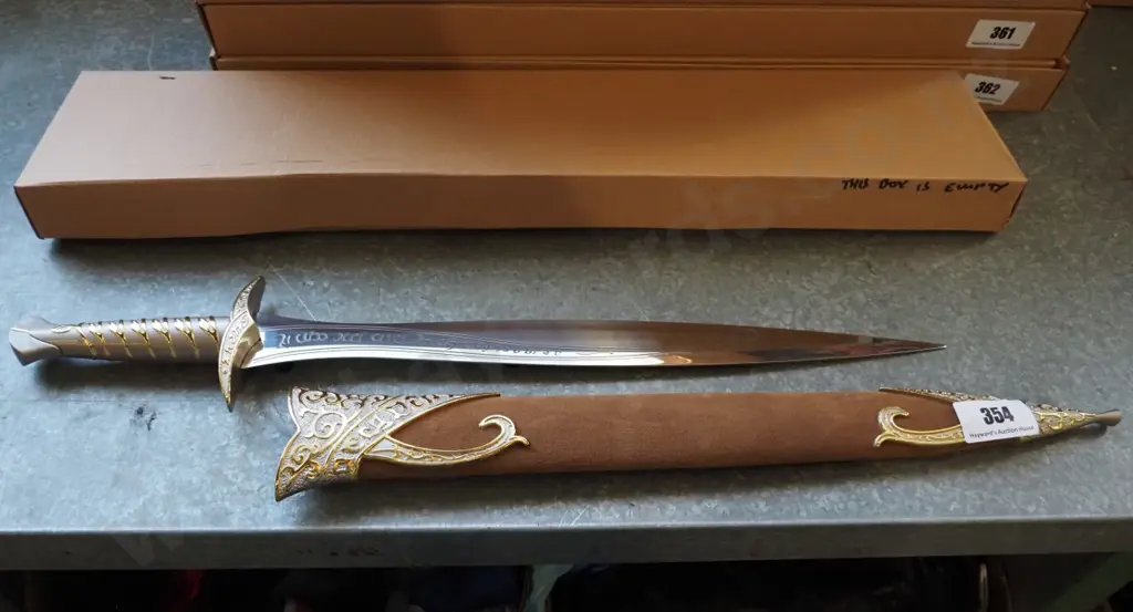 Lord of the Rings Frodo's sting sword with sheath Image 1++