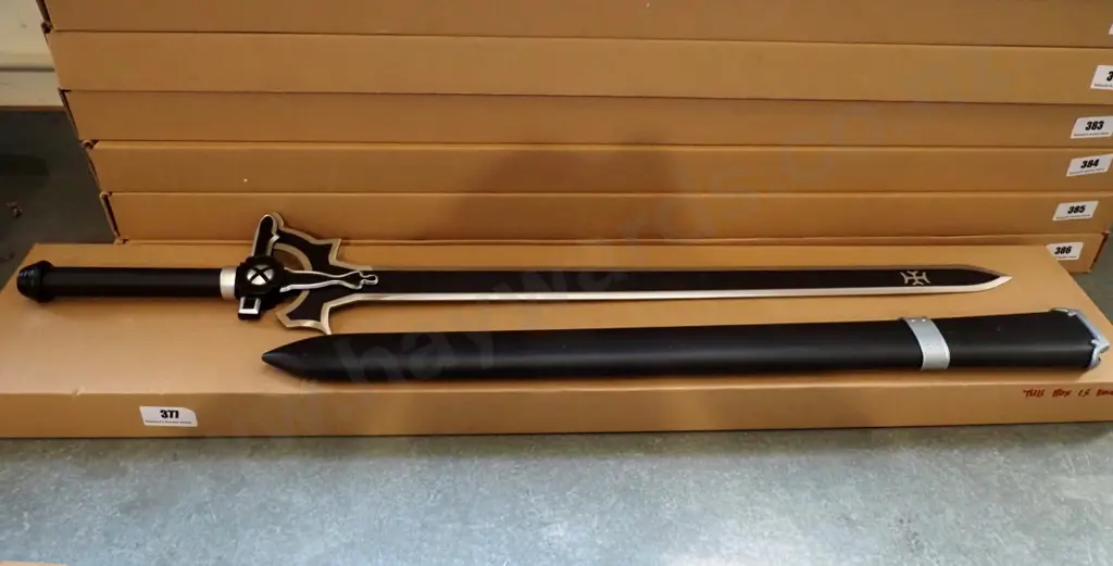 Sword Art Online Elucidator sword and sheath Image 1++