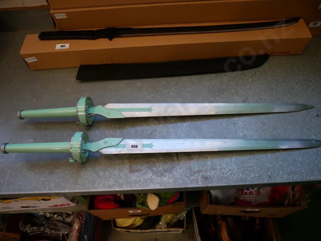 2 swords Image 1++