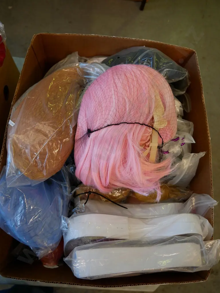 box of wigs Image 1++