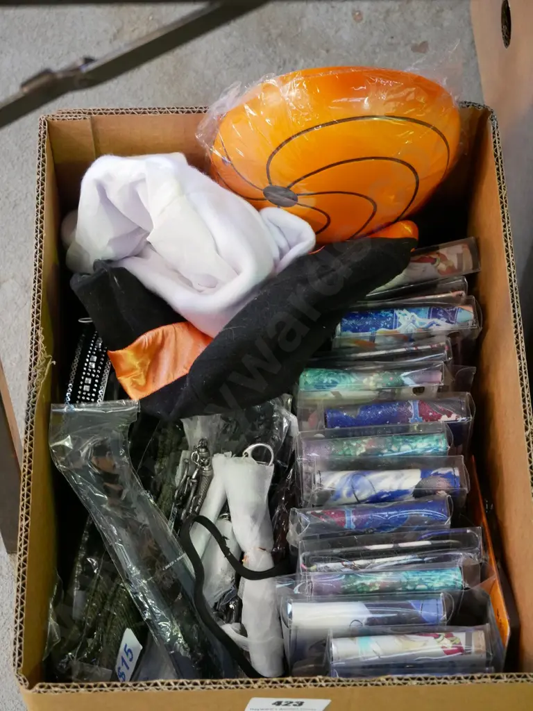 lucky dip box of assorted fantasy colllectables and toys Image 1++