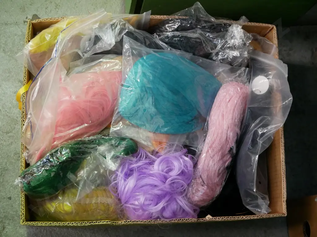 box of wigs Image 1++