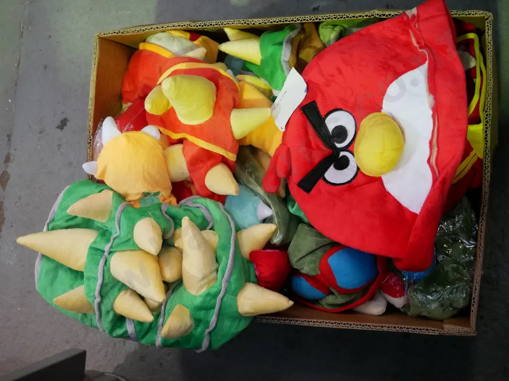 box of various hats Image 1++