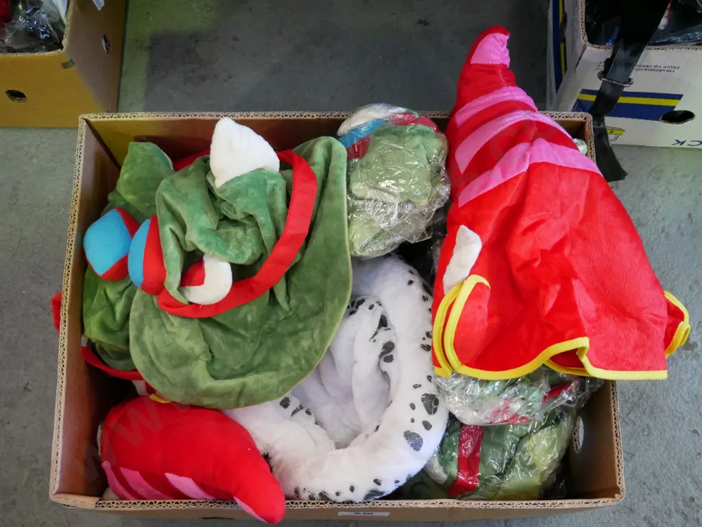box of various hats Image 1++