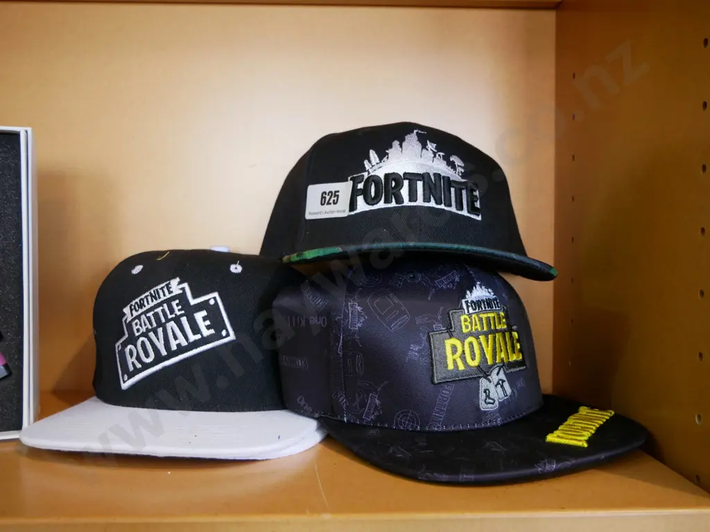 Fortnite caps Image 1++