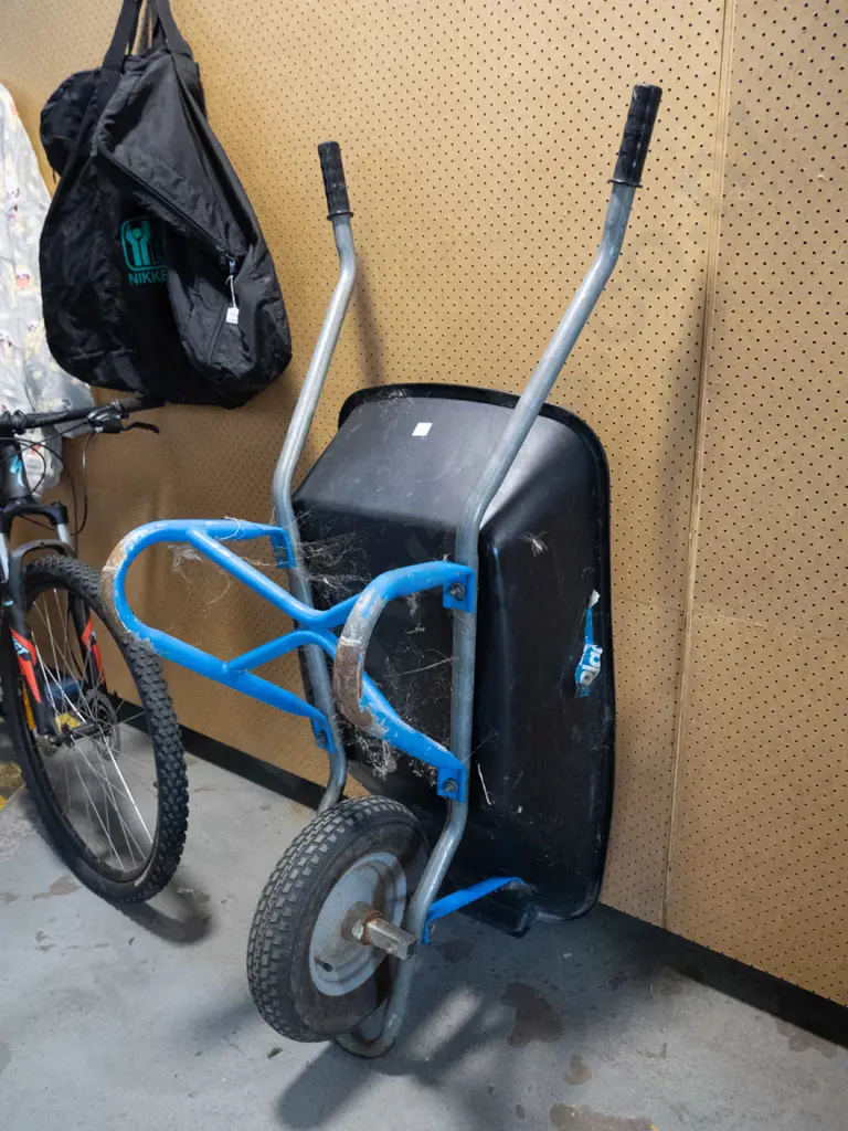 Black Wheel Barrow, Blue Frame  Image 1++