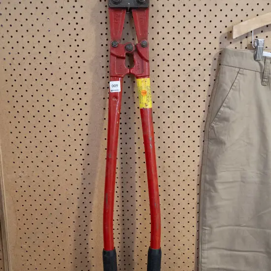 Heavy duty bolt cutters